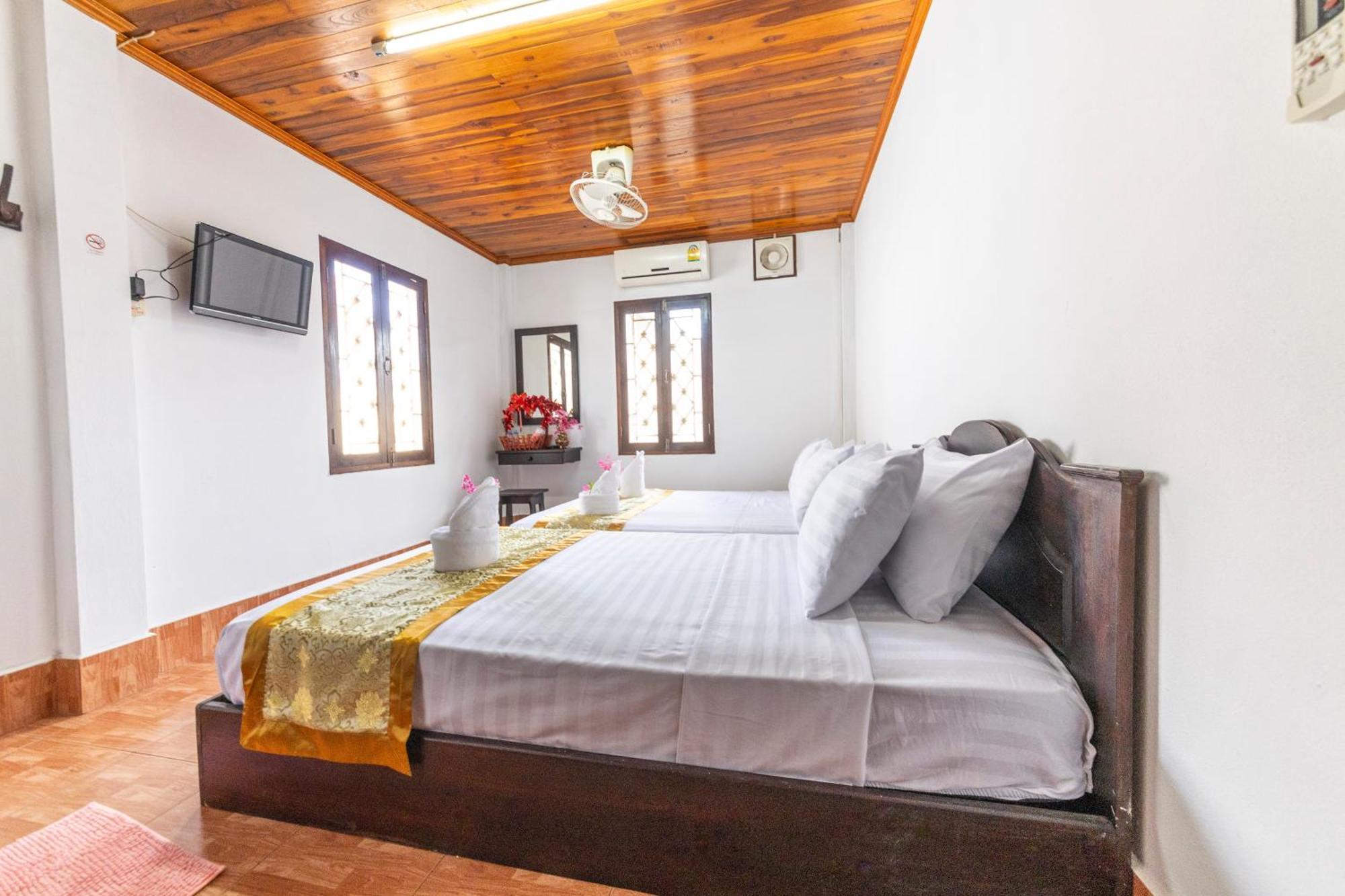 Nirasim Villa لوانغ برابانغ المظهر الخارجي الصورة
